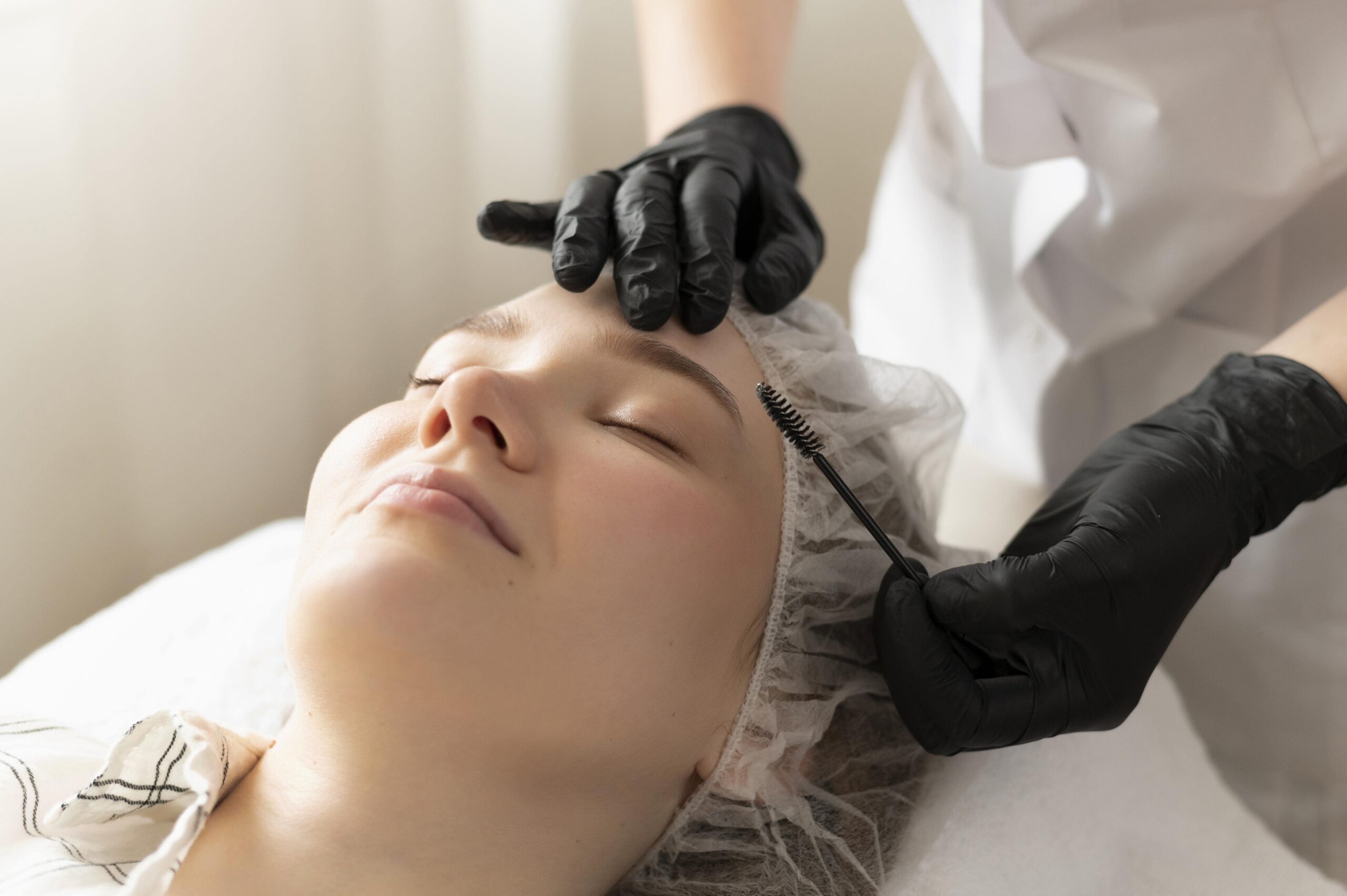 eyebrow threading services scaled