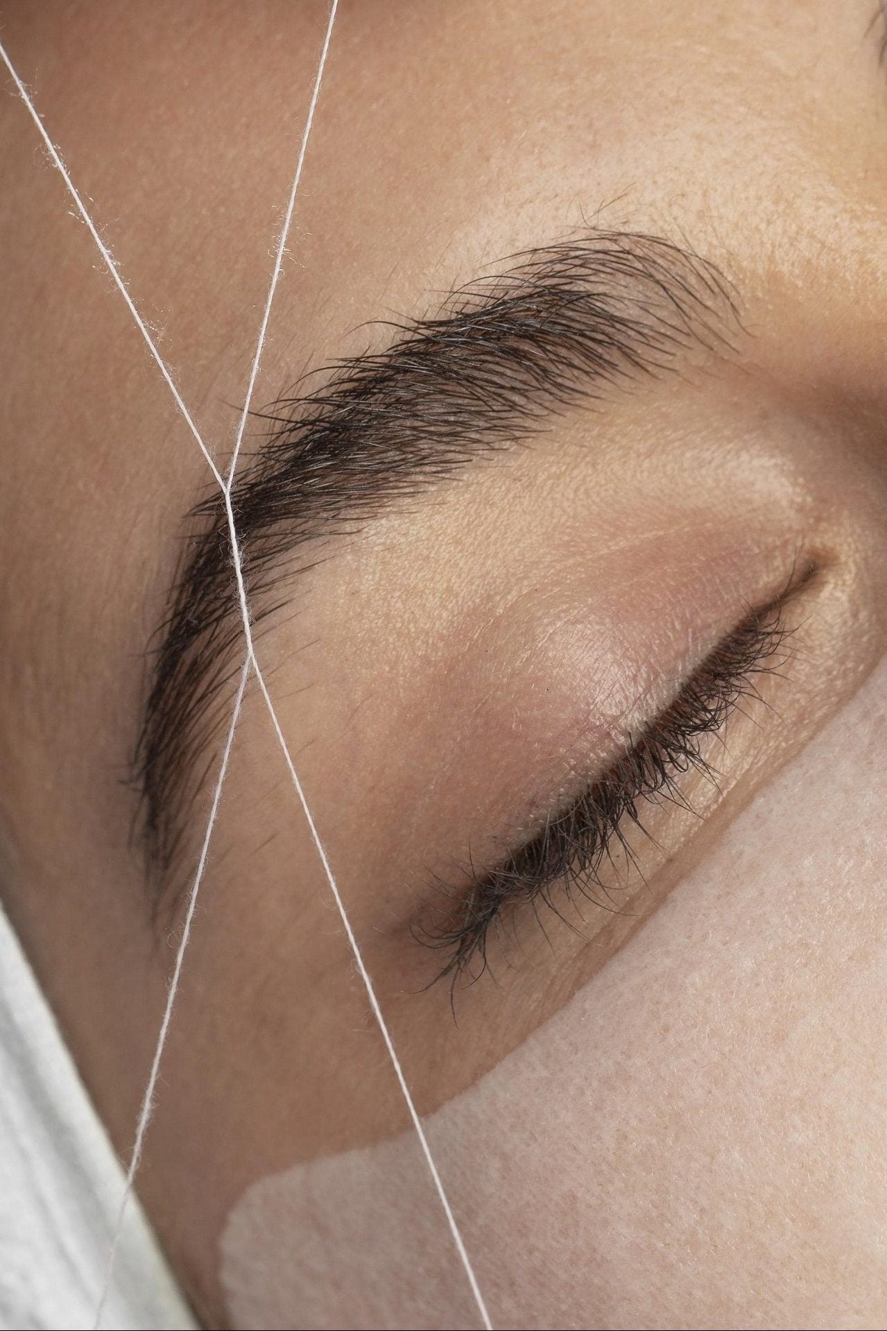 Eyebrow Threading woman-min