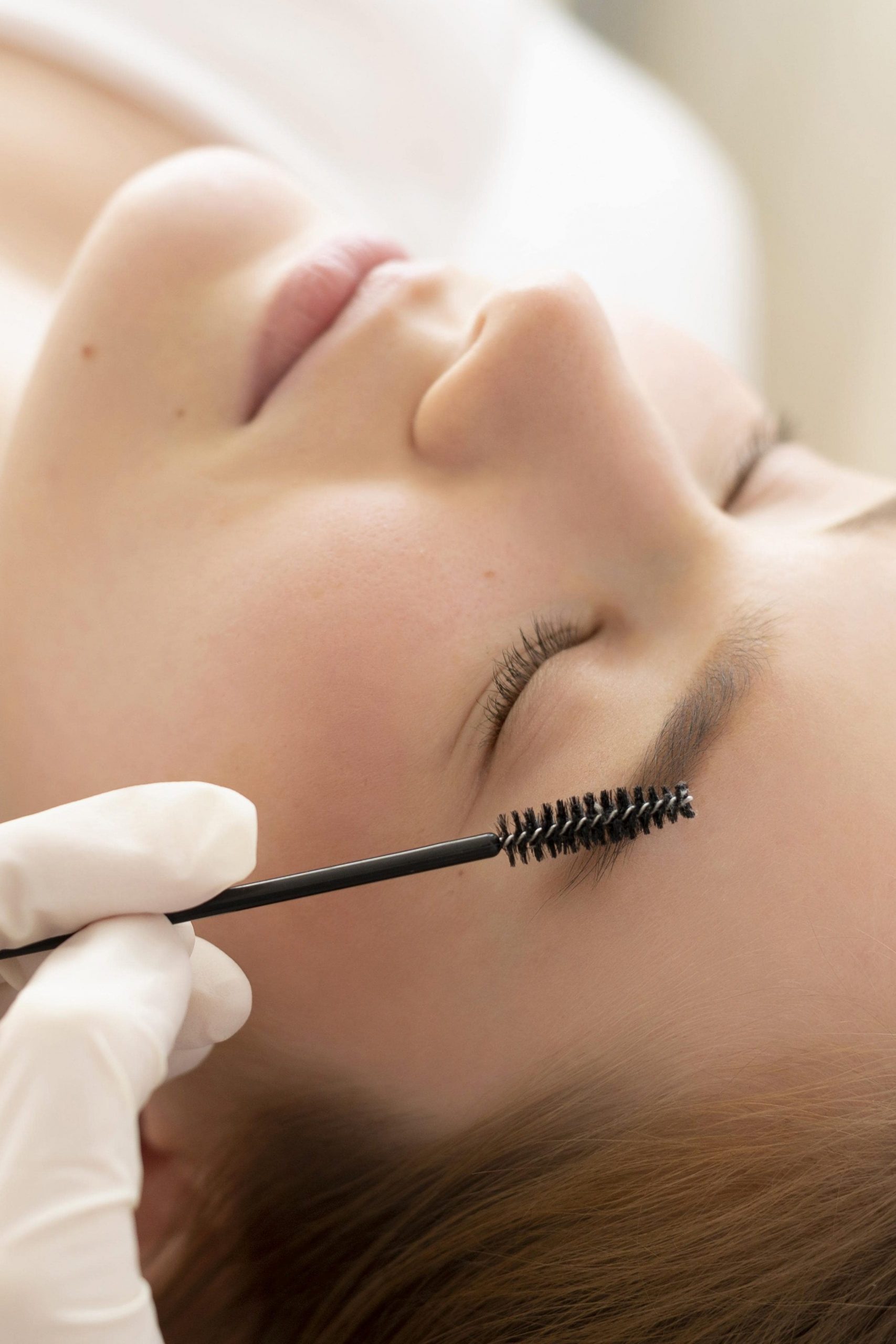 Eyebrow threading service