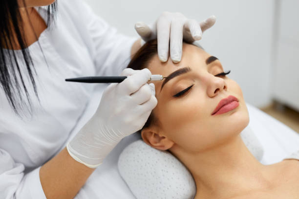 Permanent Makeup For Eyebrows - Thick Brows In Beauty Salon in Ann Arbor